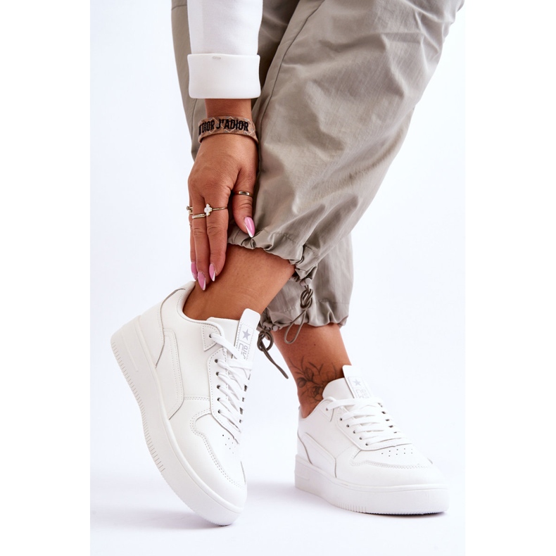 Női klasszikus sportcipő, fehér Juliano 2