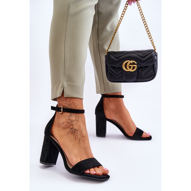 Női klasszikus velúr szandál fekete Passo 2