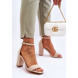 Női klasszikus velúr szandál bézs Passo 2