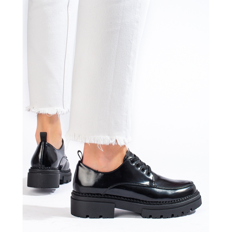 La.Fi Stílusos fűzős cipő fekete 2