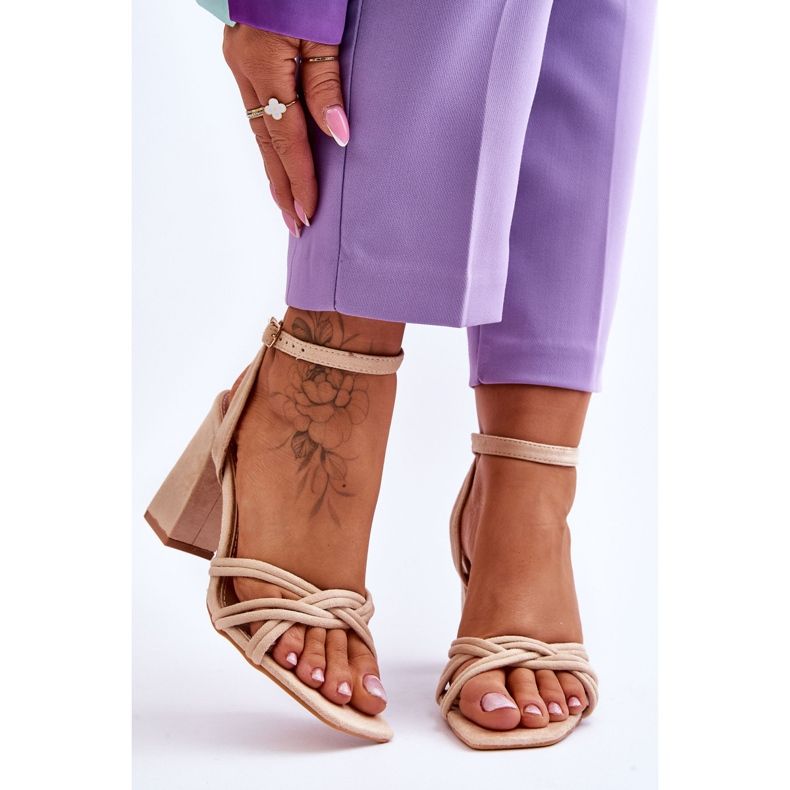 Klasszikus Velúr szandál Bézs Bernett 1