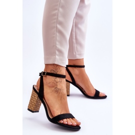 Velúr Szandál Egy Fonott Rúd Fekete Selila 2