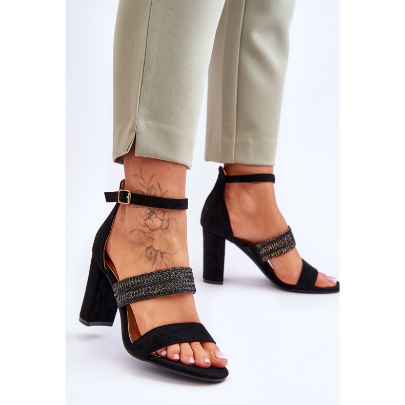 Velúr szandál fonott sarkú fekete Roselia 2