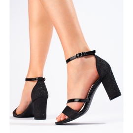 Fekete csillogó szandál a Shelovet márkától 1