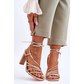 FJ1 Divatos kötött arany Tessoro magassarkú szandál aranysárga 1