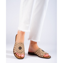 W. Potocki Női áttört sötétbézs papucs a Potockitól 2