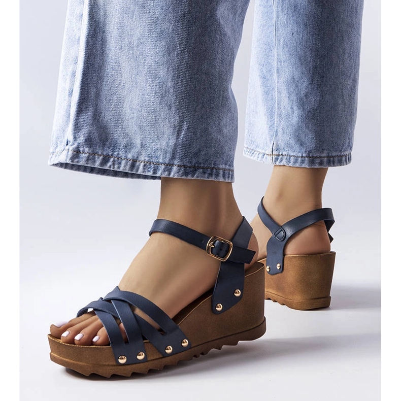 A márka sötétkék ékszandálja Audric 1