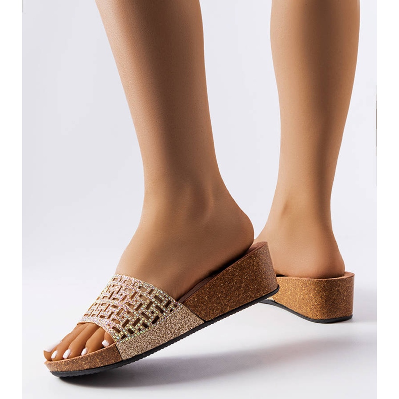 Elitha arany ékszandál aranysárga 1