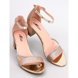 BM Altidore Gold alacsony sarkú szandál aranysárga 1