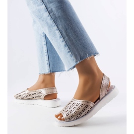 Esős ​​ezüst áttört szandál 2