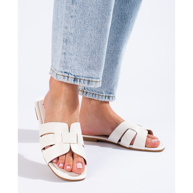 Klasszikus női papucs fehér Shelovet 1