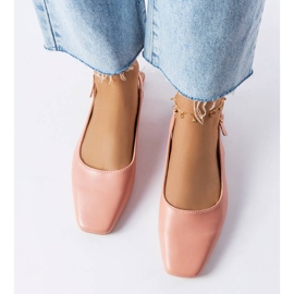 Rózsaszín zárt szandál 1