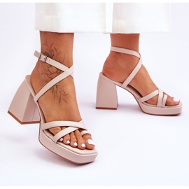 FS1 Divatos sarkú cipők és platform bézs Secret Rose szandálok 2