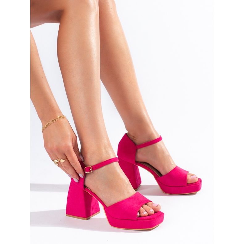 Vinceza rózsaszín velúr sarkú szandál 1