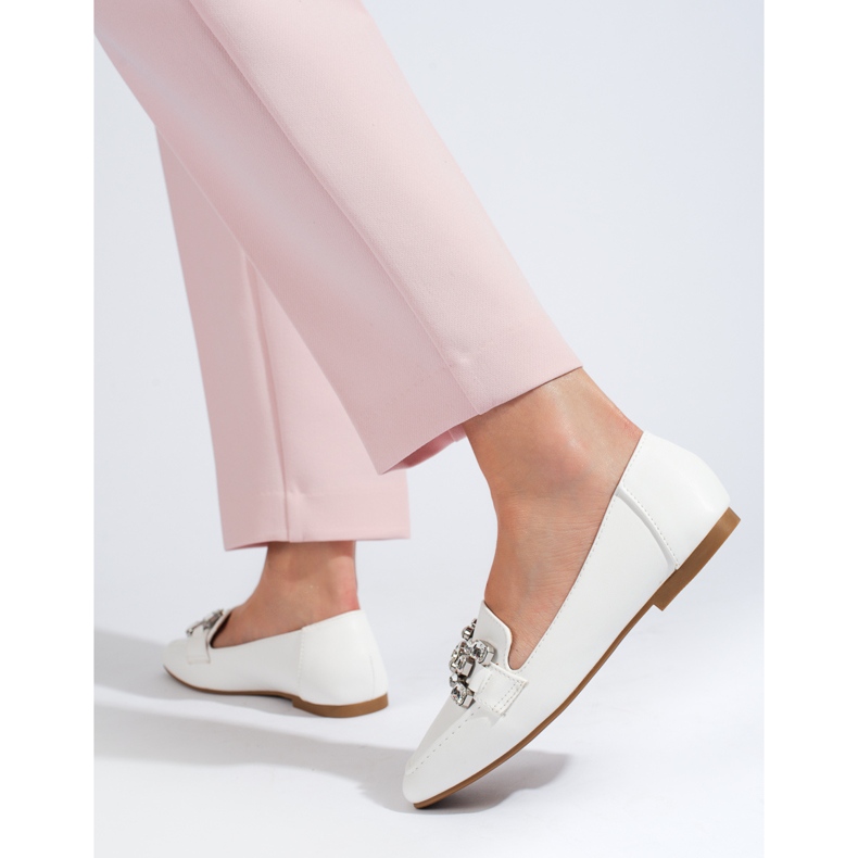 Női fehér naplopók Shelovet díszítéssel 1