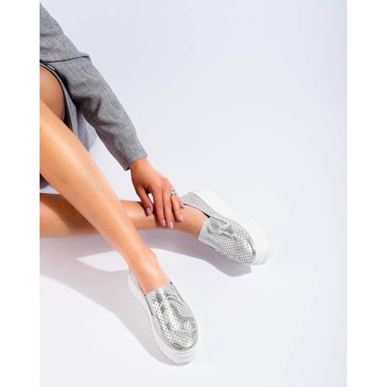 Női ezüst színű bőrcipő Shelovet 1