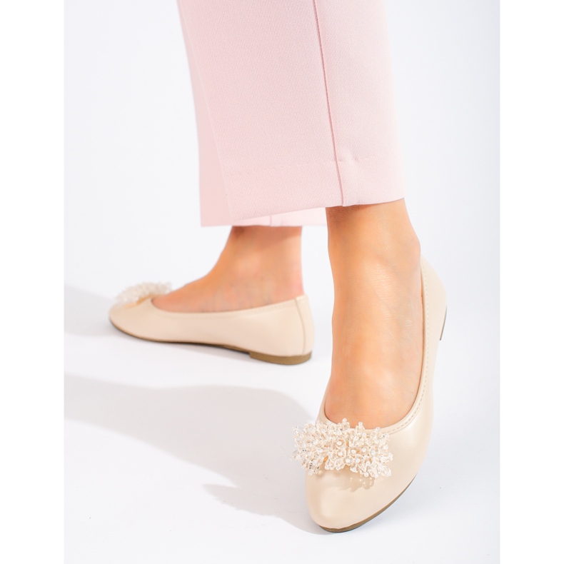W. Potocki Női bézs balerinák gyöngy díszítéssel a Potockitól 2