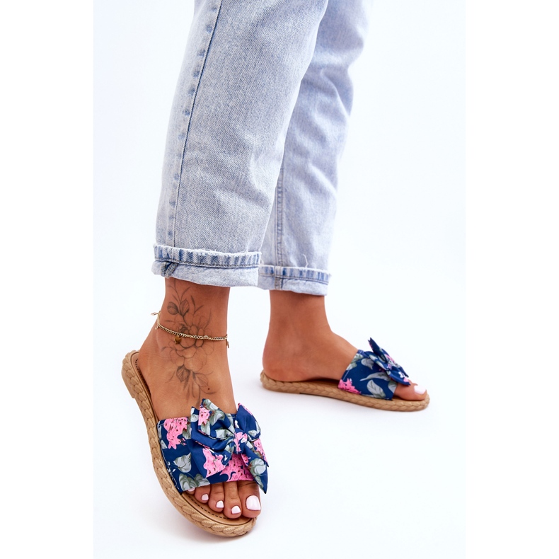 FK1 Női papucs masnival, sötétkék virággal 1