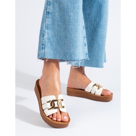 Női fehér Shelovet platformpapucs 1