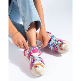 Női tarka tornacipő vastag talpon Shelovet fehér 2